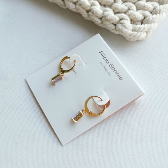 Alicia Bonnie Twinkling Treasure Gold Lilac Crystal earrings - Picture 2 of 3